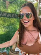 Load image into Gallery viewer, Buckskin Valier