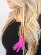 Load image into Gallery viewer, Pink Feather Valier