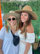 Load image into Gallery viewer, Turquoise Valier